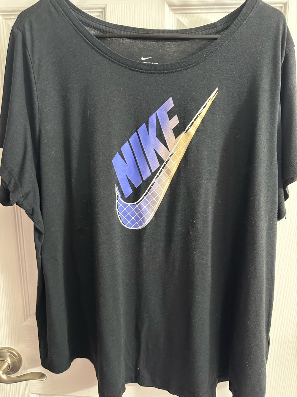 Nike Women’s Black Graphic Logo Tee - Black/Blue/Gold